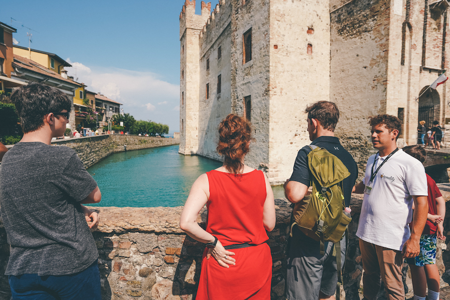 Sirmione Highlights Walking Tour with Castle Ticket