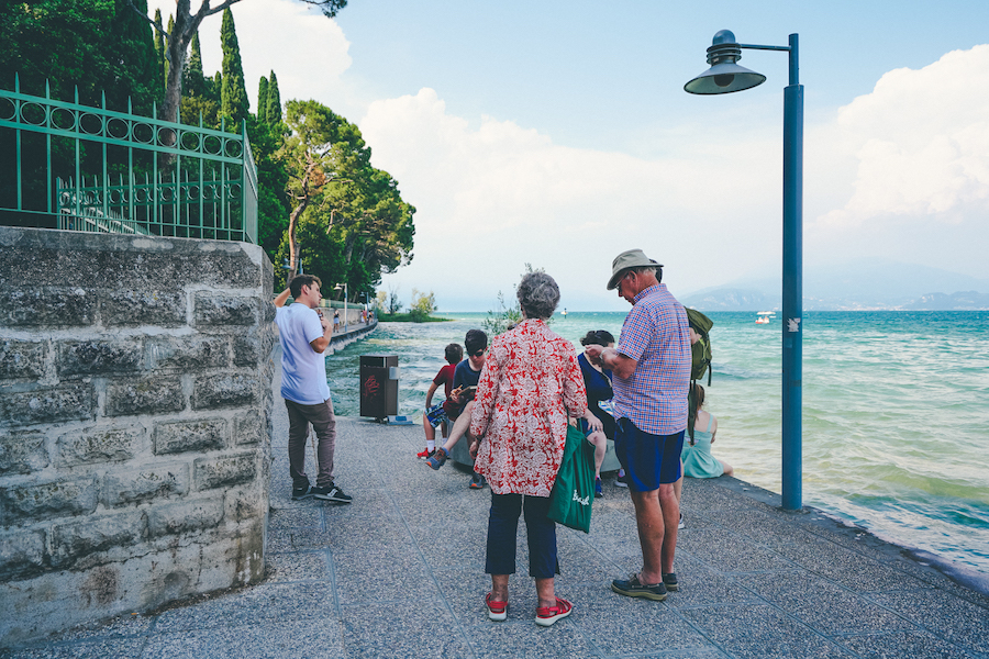 Sirmione Highlights Walking Tour with Castle Ticket