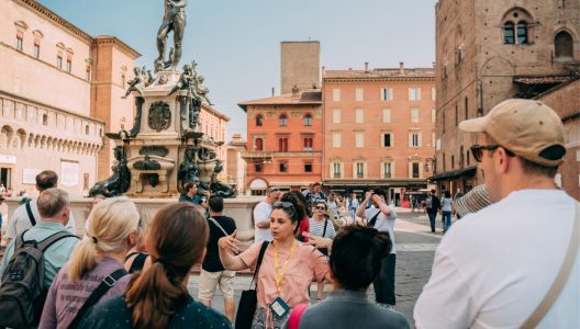 Bologna Highlights Walking tour, bologna tour, walking in bologna, what to do in bologna, bologna, bologna welcome